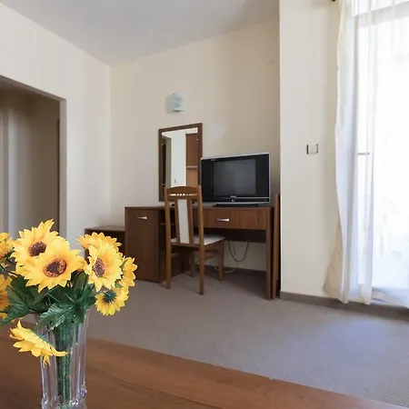 1bedroom W Balcony &kitchen+washer❤c310❤ *