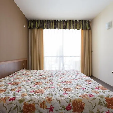 Lägenhet 1bedroom W Balcony &kitchen+washer❤c310❤ Slăntjev Brjag